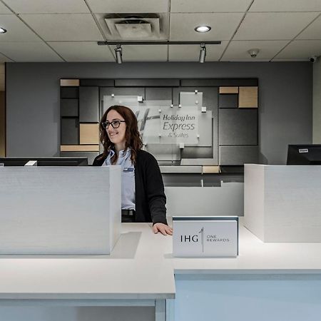 Holiday Inn Express Hotel & Suites Saint - Hyacinthe By Ihg Extérieur photo