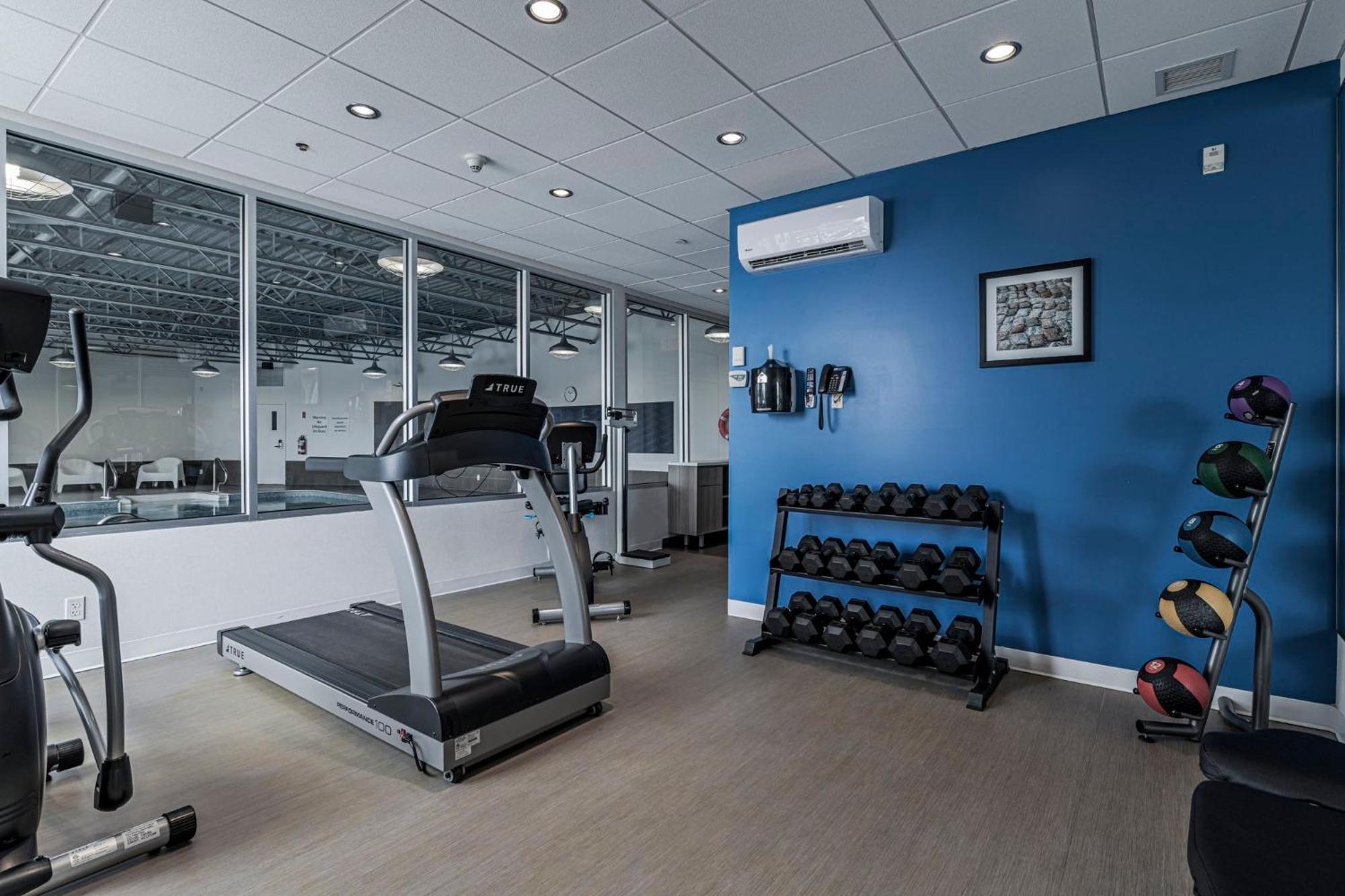 Holiday Inn Express Hotel & Suites Saint - Hyacinthe By Ihg Extérieur photo