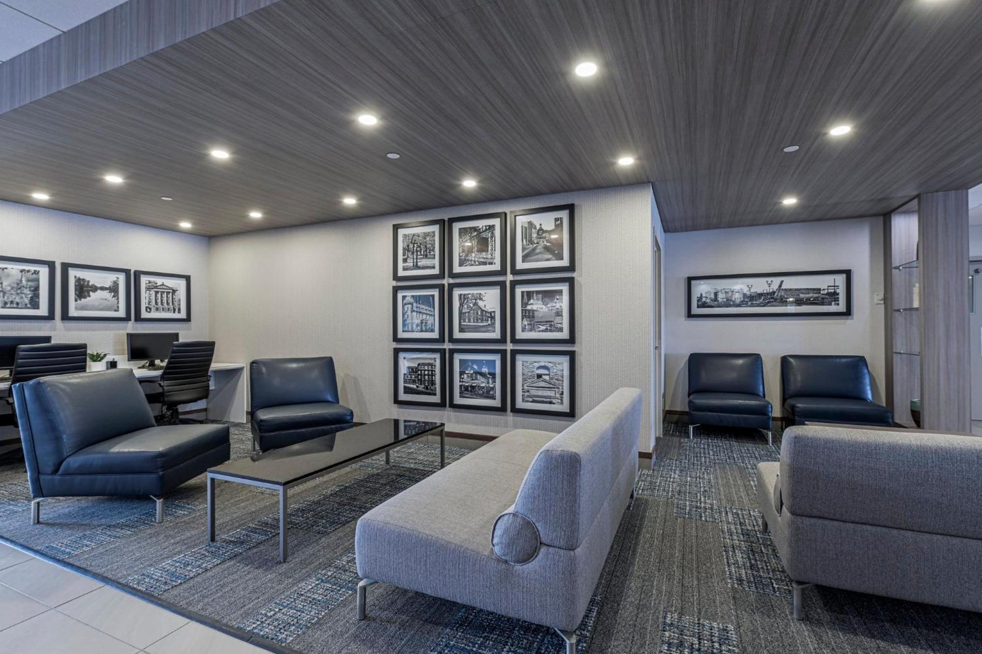 Holiday Inn Express Hotel & Suites Saint - Hyacinthe By Ihg Extérieur photo