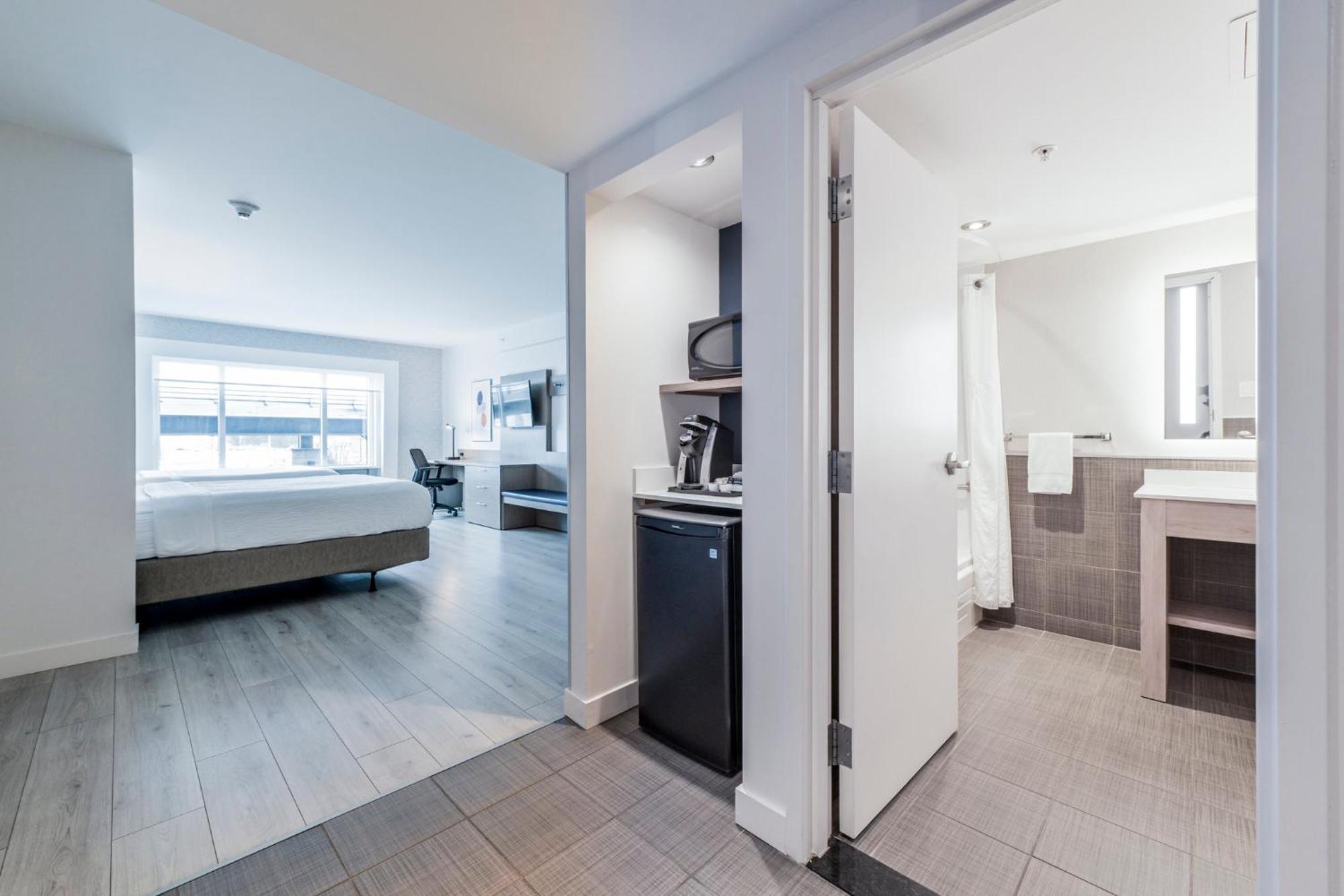 Holiday Inn Express Hotel & Suites Saint - Hyacinthe By Ihg Extérieur photo