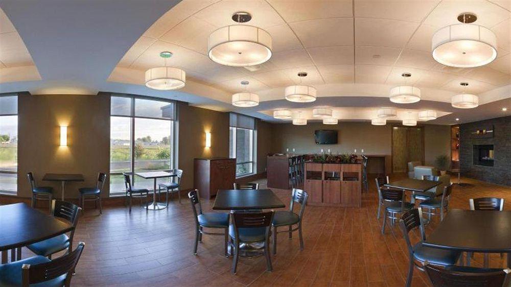 Holiday Inn Express Hotel & Suites Saint - Hyacinthe By Ihg Extérieur photo